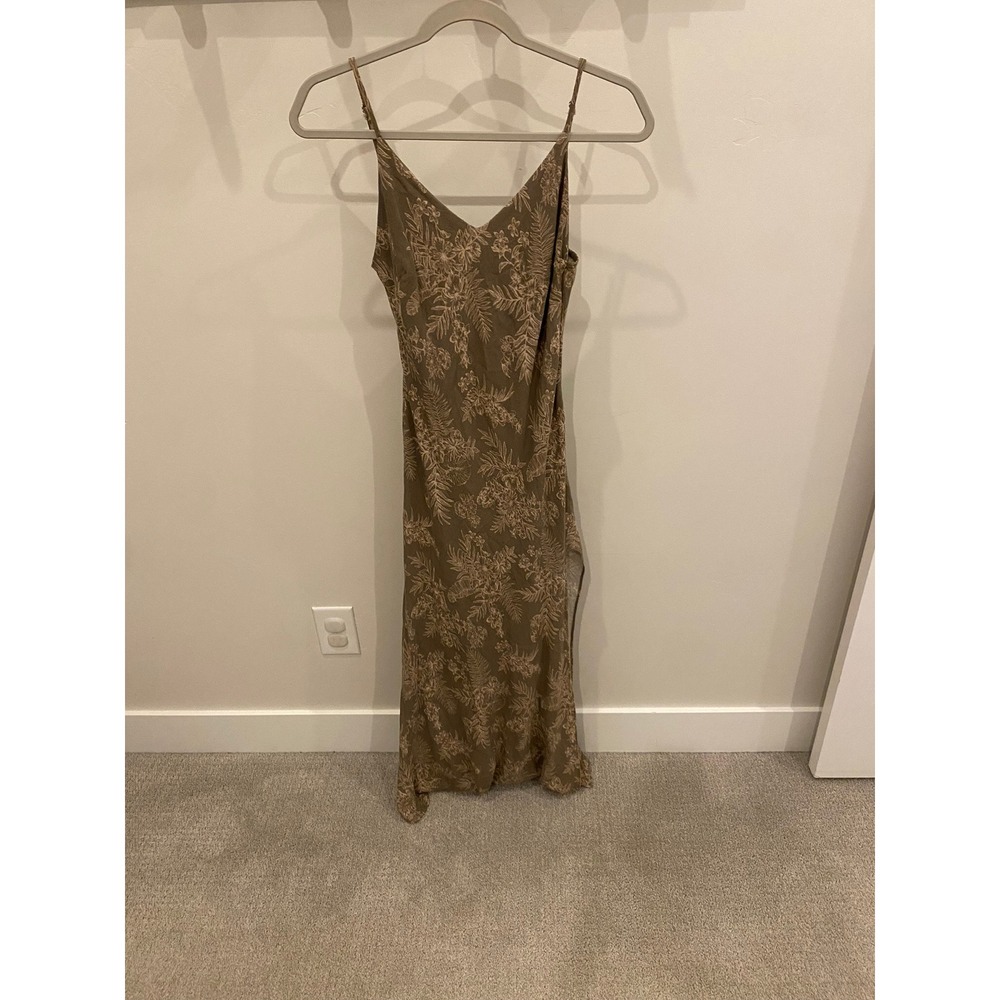Audrey 3+1 Floral Maxi Dress Olive Green V-Neck Slip Dress with Side Slit Small